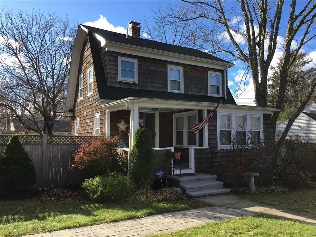 124 Beach Road Bristol RI 02809