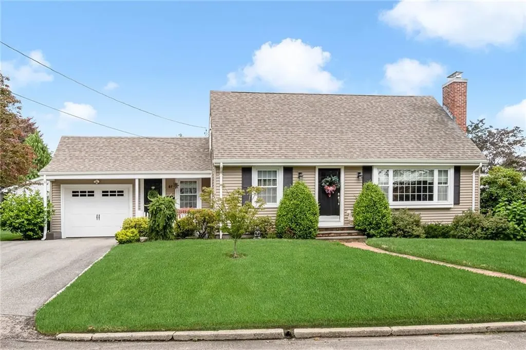 61 Coolspring Drive Cranston RI 02920