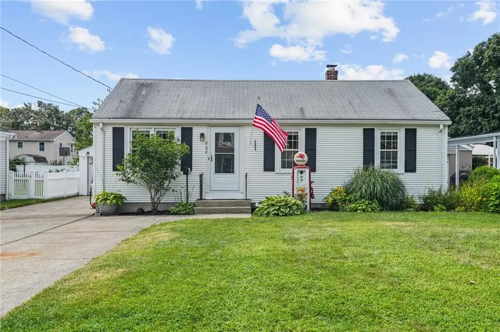202 Maplecrest Drive Pawtucket RI 02861