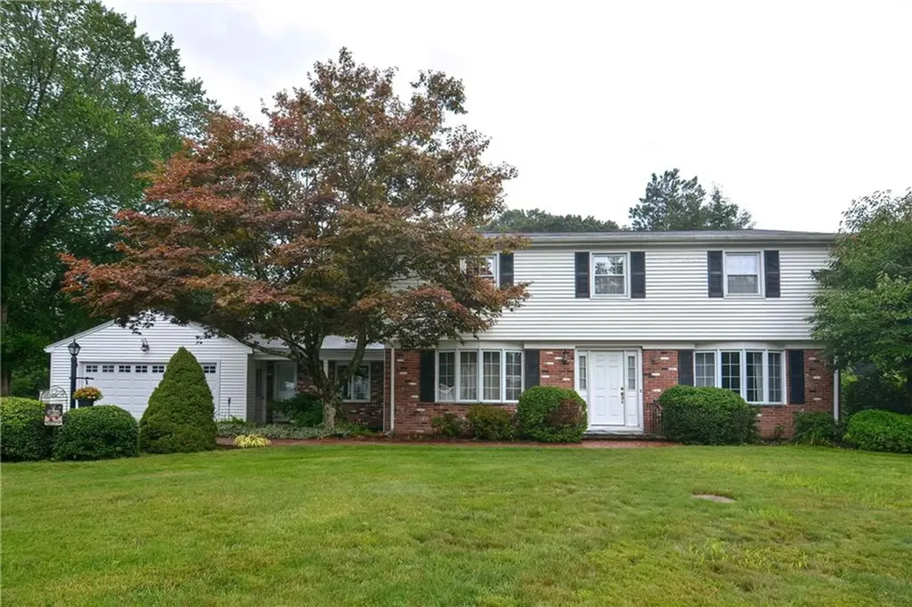 20 Ridgeland Drive Cumberland RI 02864