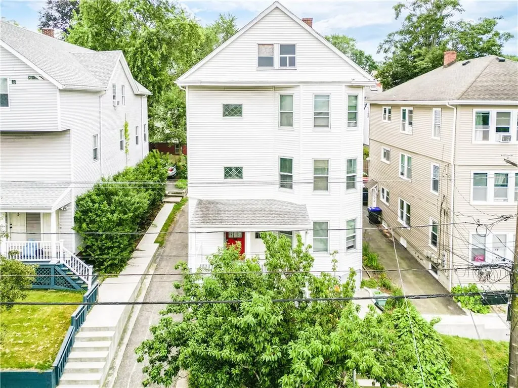 89 Rochambeau Avenue Providence RI 02906