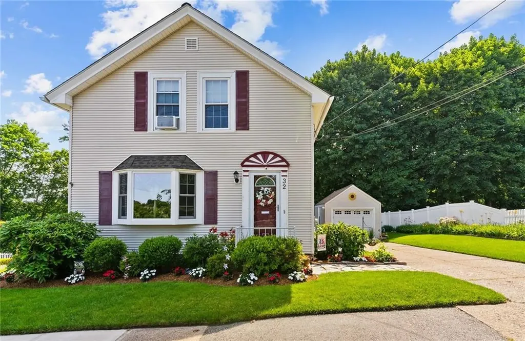 32 Chapel Street Lincoln RI 02865