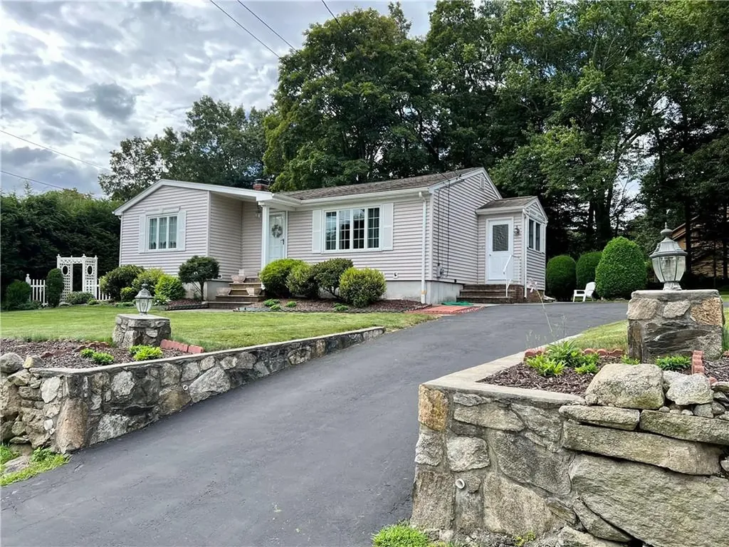 628 Greenville Avenue Johnston RI 02919