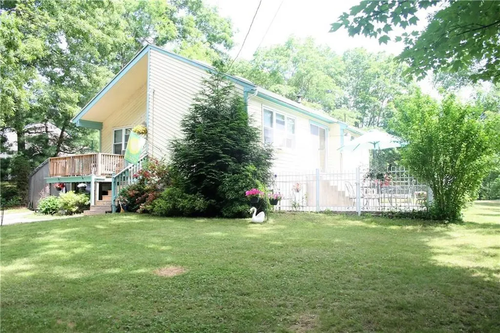 159 Bishop Hill Road Johnston RI 02919