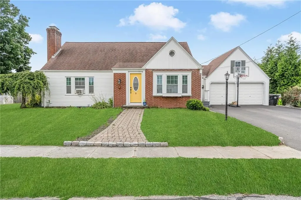 20 Maywood Drive West Warwick RI 02893