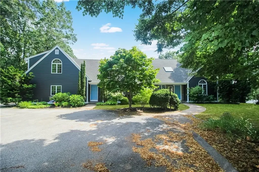 3 White Cap Road Westerly RI 02891
