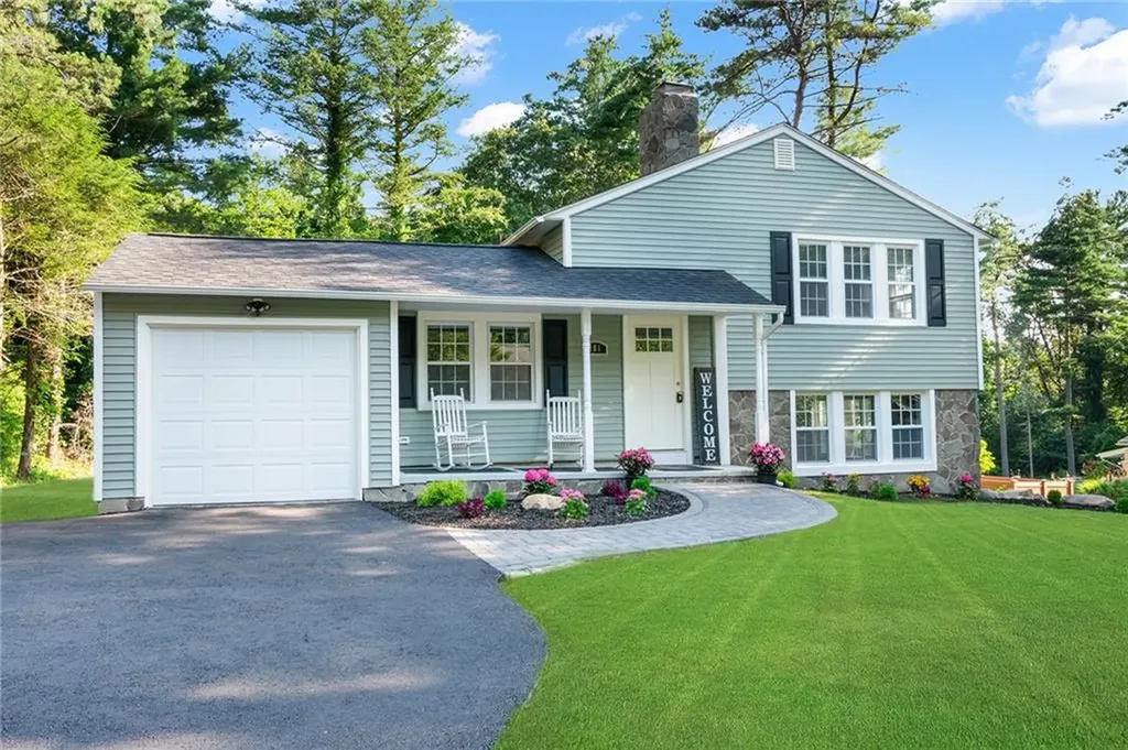 181 Highland Avenue Warwick RI 02886