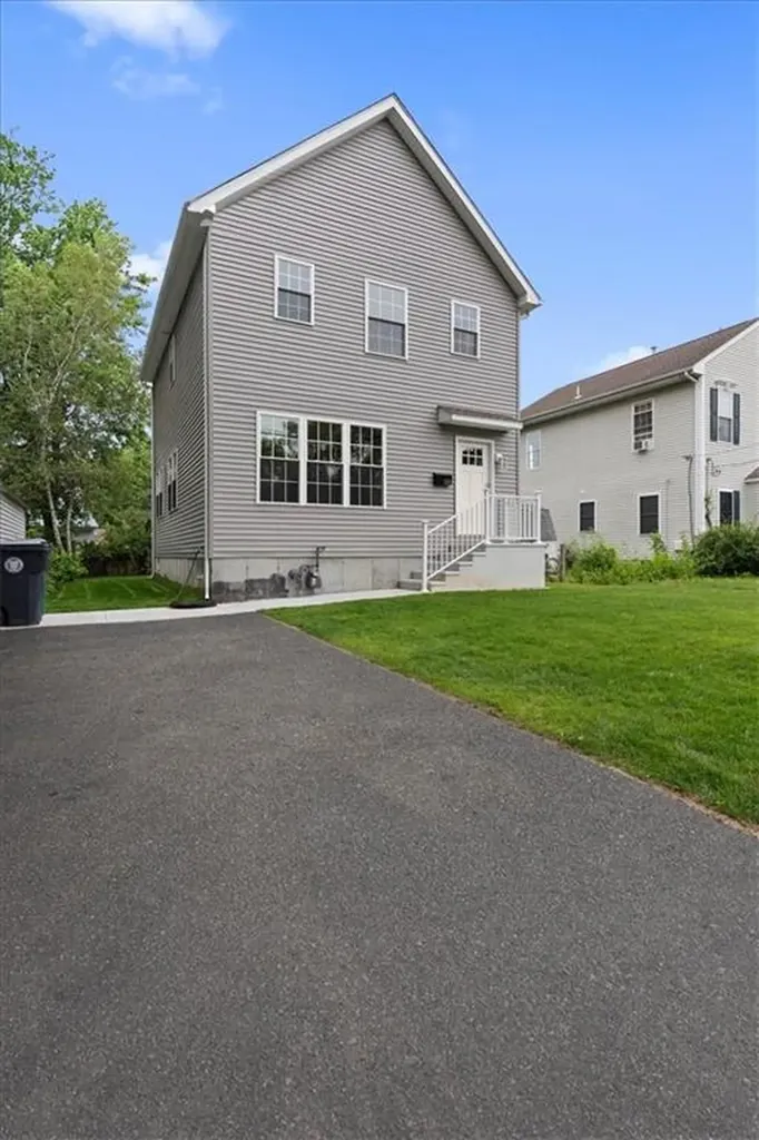 115 Royland Road Warwick RI 02889