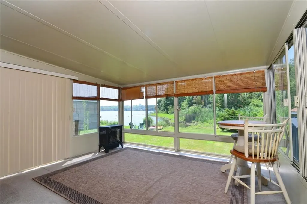 1031 Old Stafford Road Tiverton RI 02878