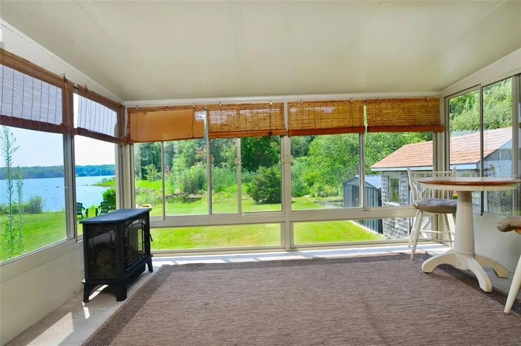 1031 Old Stafford Road Tiverton RI 02878