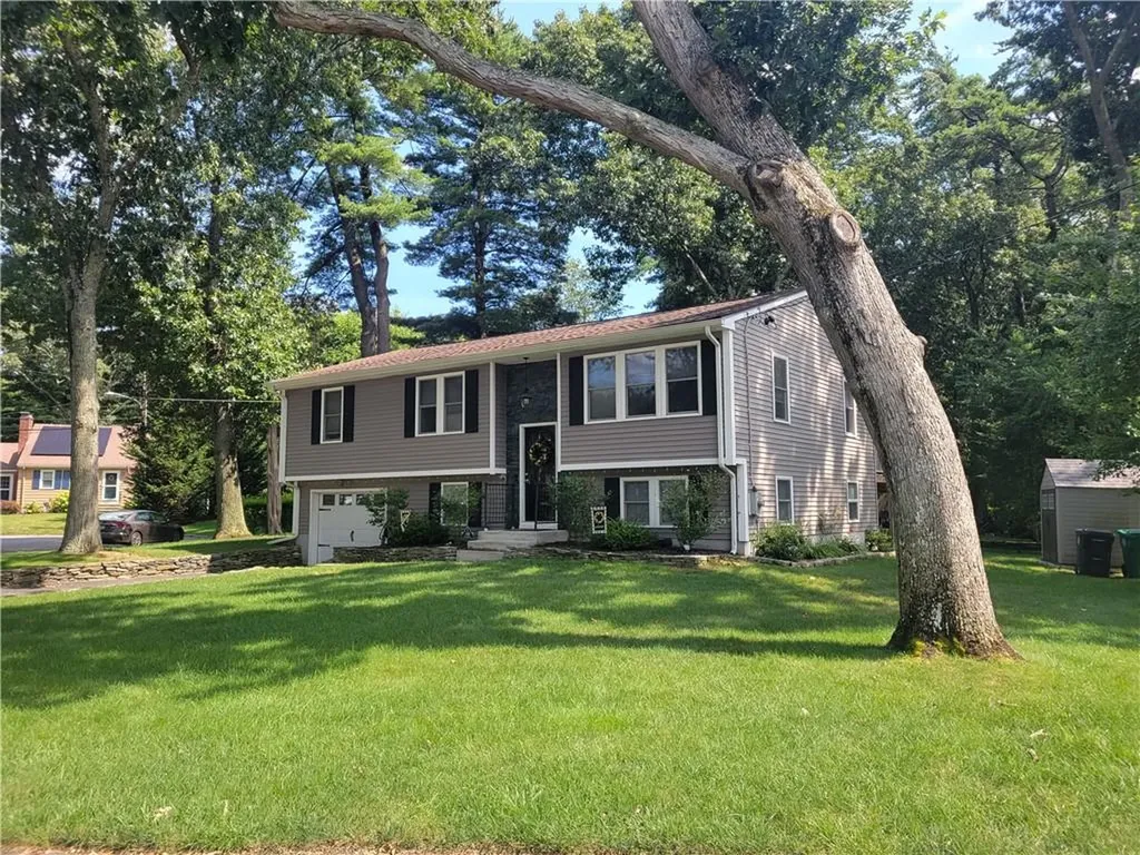 118 Edmond Drive Warwick RI 02886