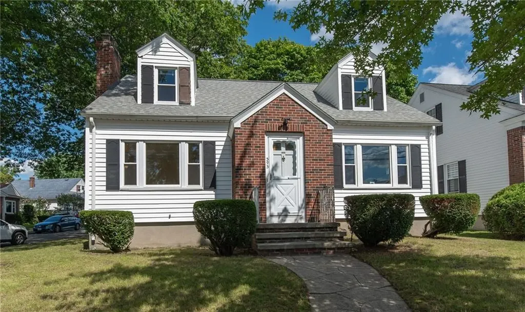 393 Sharon Street Providence RI 02908