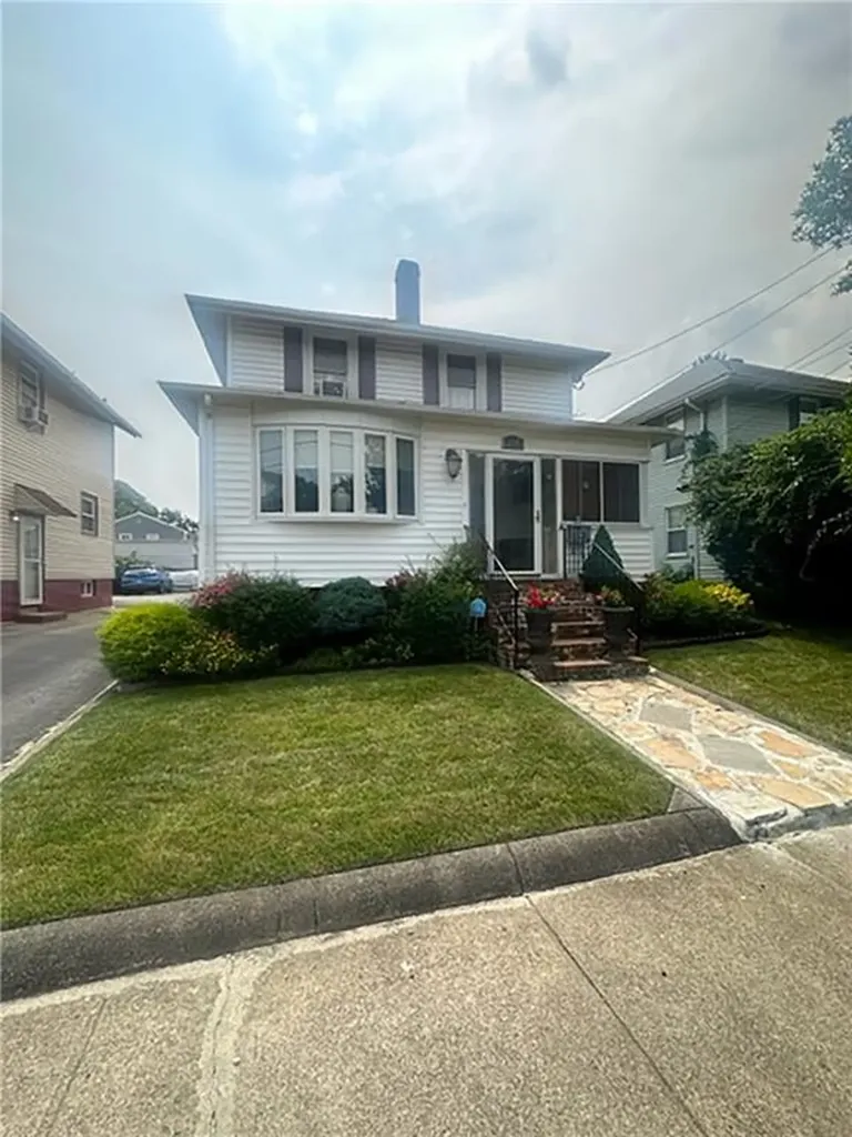 100 Westwood Avenue Cranston RI 02905