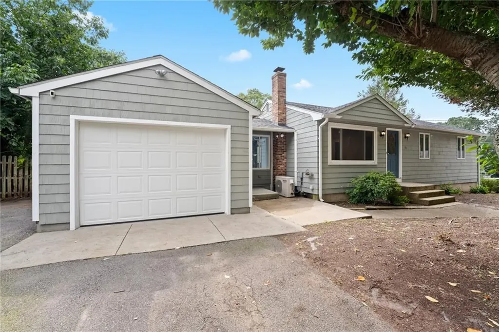 14 Creighton Place Coventry RI 02816