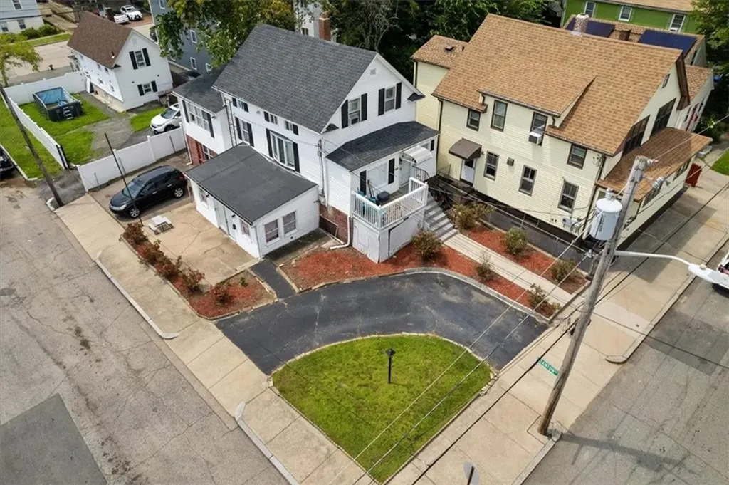126 Moorefield Street Providence RI 02909