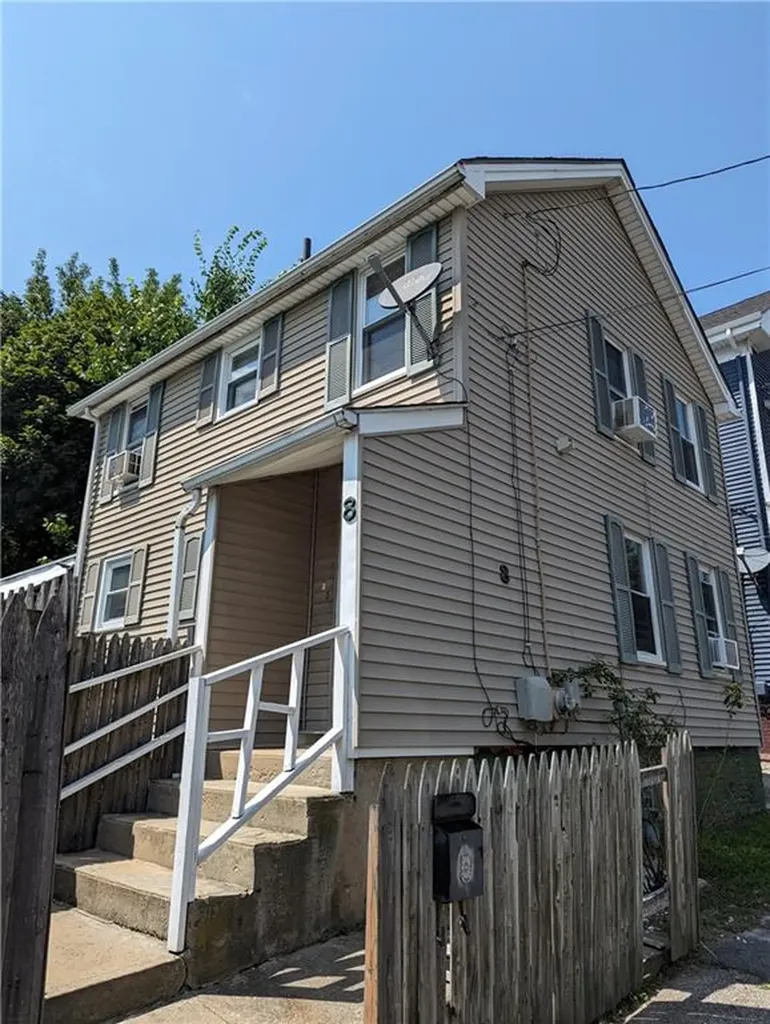 305 Amherst Street Providence RI 02909