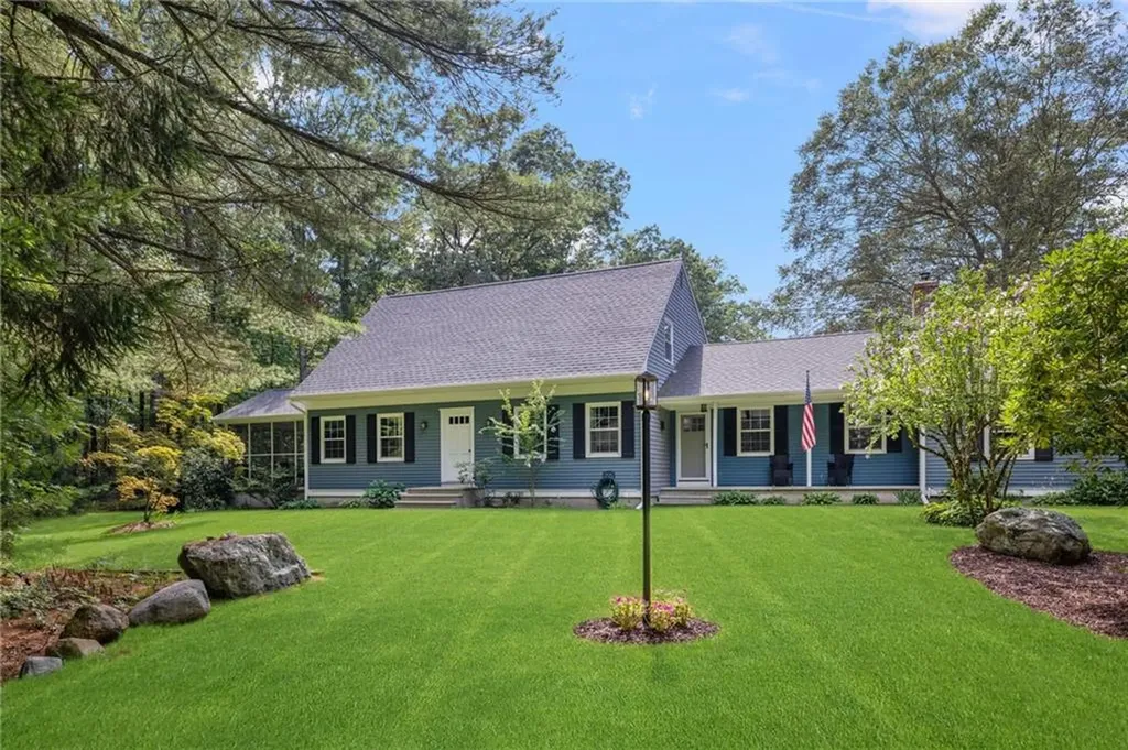 164 Rocky Hill Road Rehoboth MA 02769