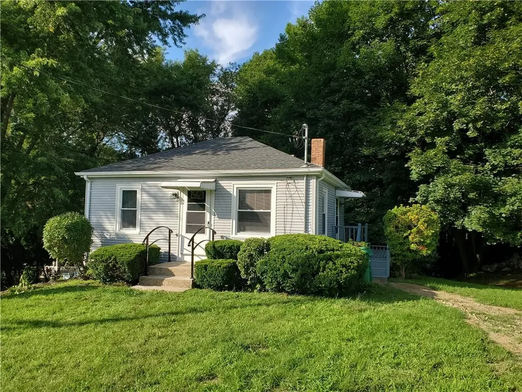 20 Princeton Avenue Warwick RI 02889
