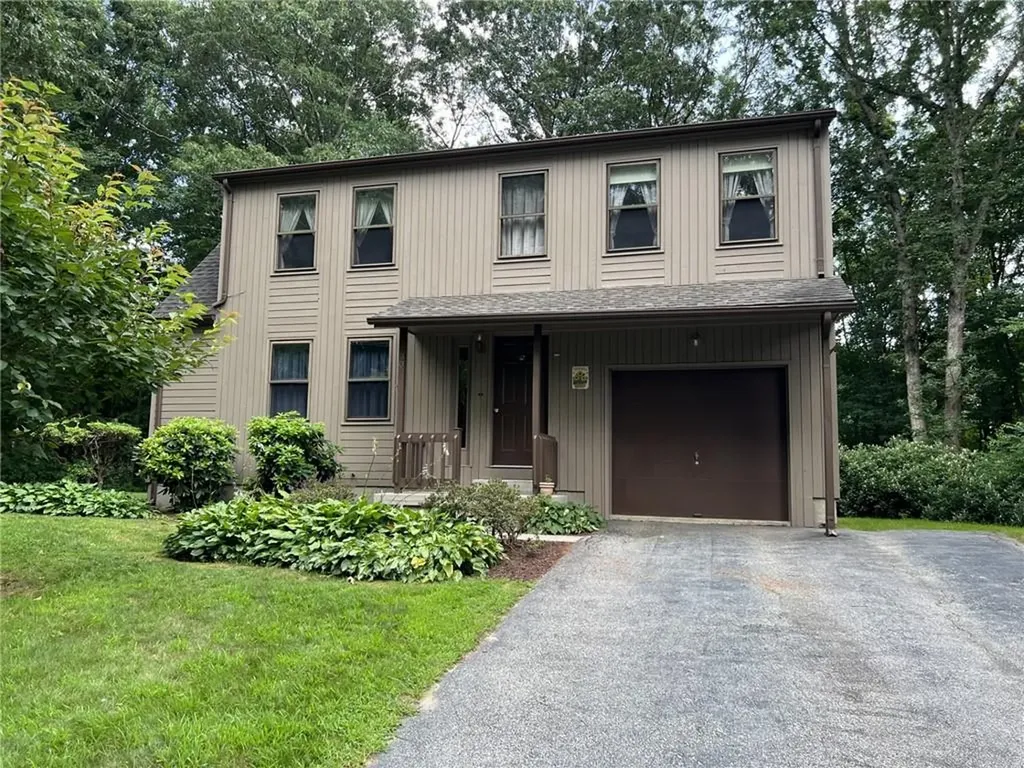 90 Ellen Lane Cranston RI 02921