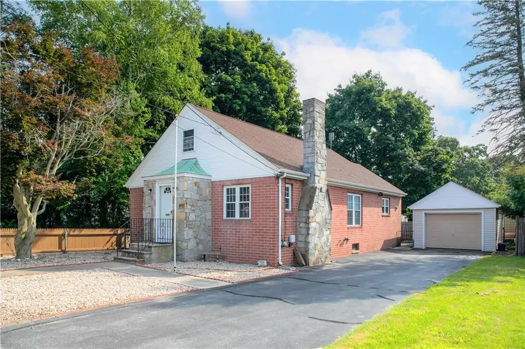 327 George Waterman Road Johnston RI 02919