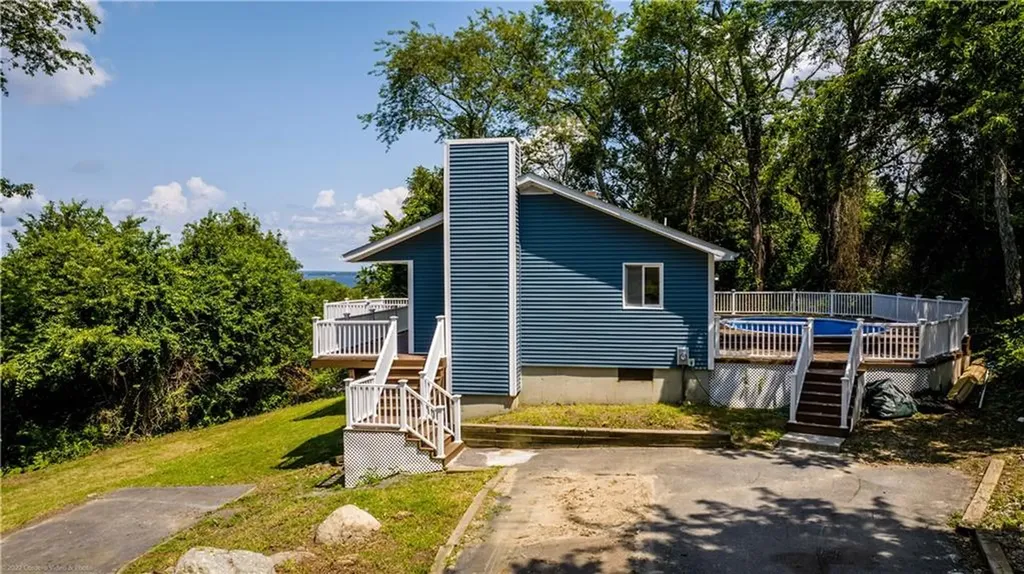 24 Bismark Avenue Tiverton RI 02878