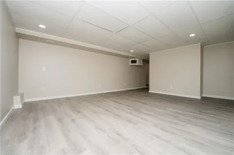 24 Bismark Avenue Tiverton RI 02878