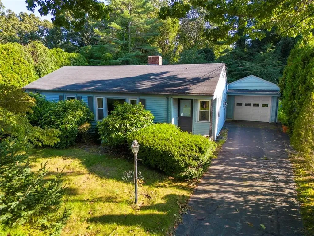 11 Stuart Street Westerly RI 02891