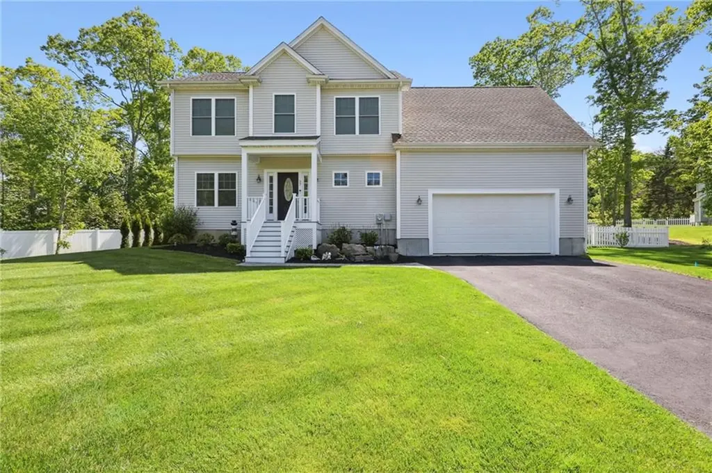 37 Luke Drive Tiverton RI 02878