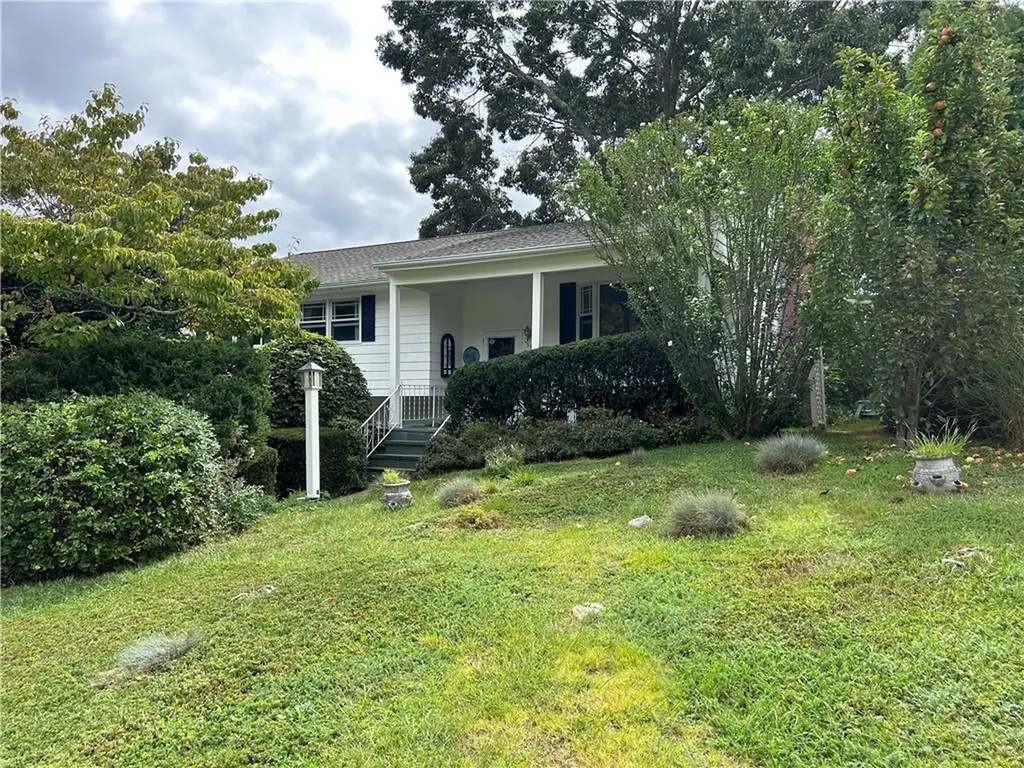 38 Landon Road Warwick RI 02888