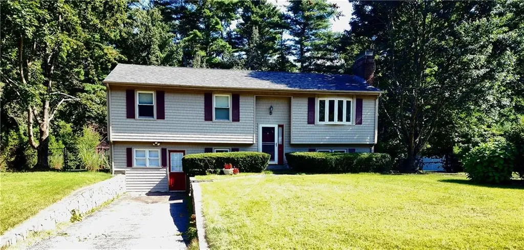 90 Wisteria Drive Coventry RI 02816