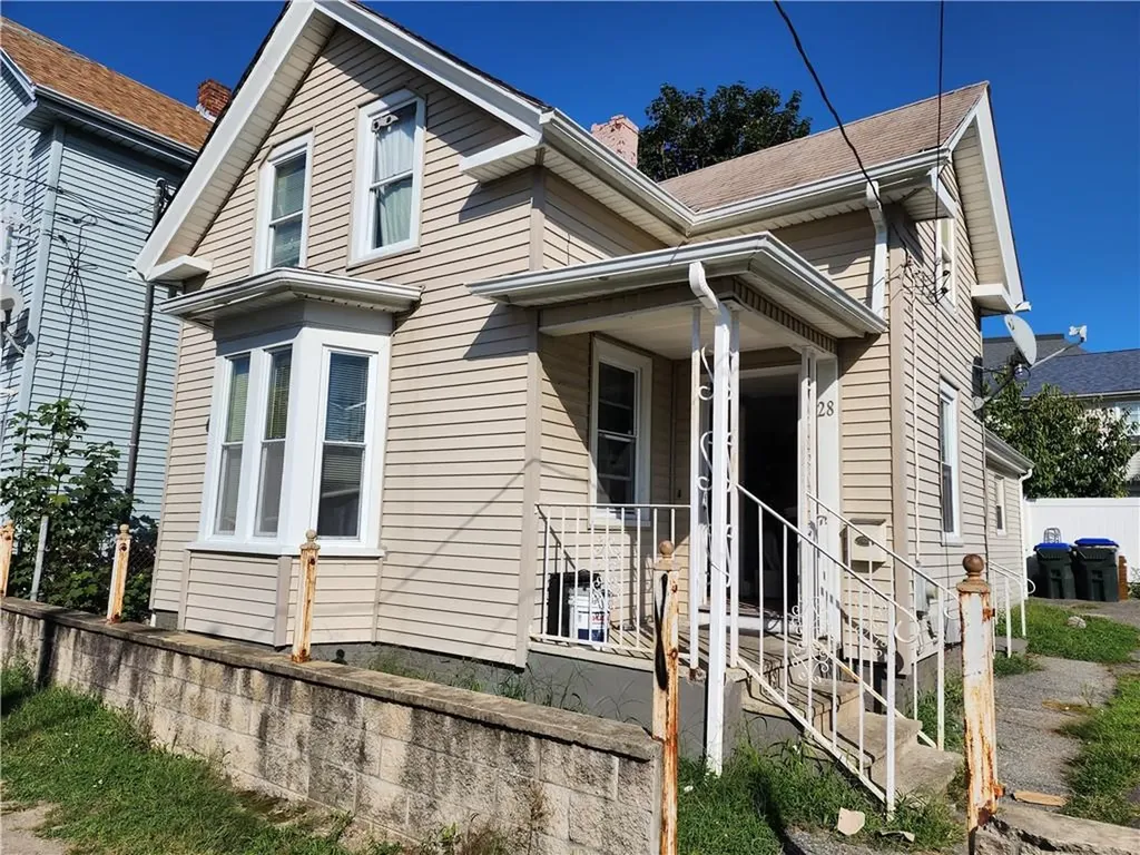 28 Calder Street Providence RI 02907