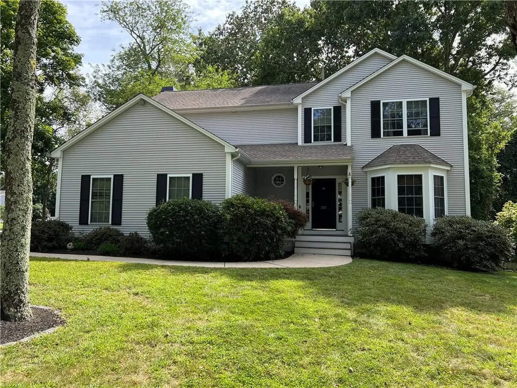 28 Crest Avenue Narragansett RI 02882