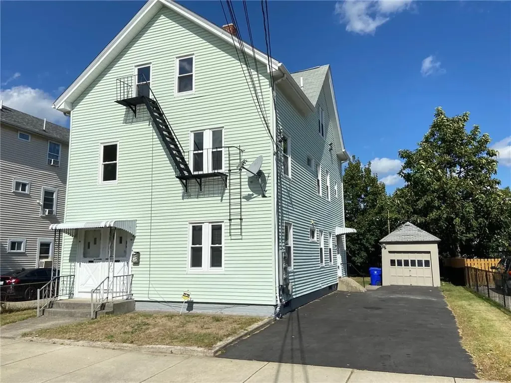 83 Belmont Street Pawtucket RI 02860