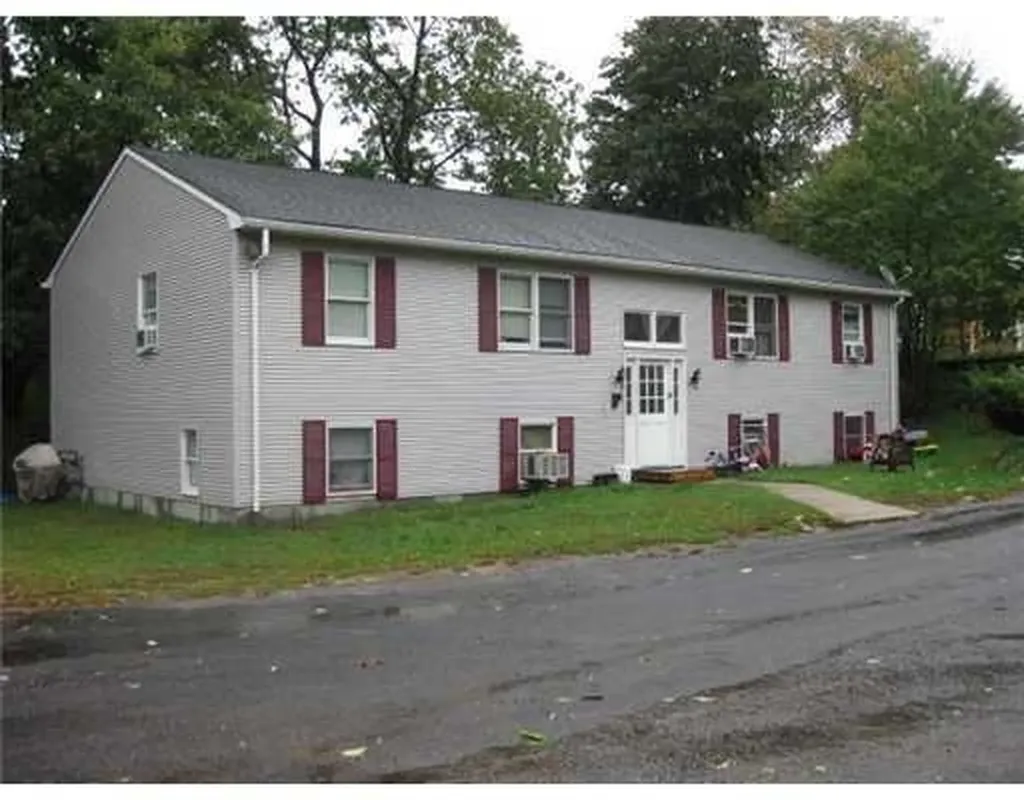 1 Ferreira Court West Warwick RI 02893