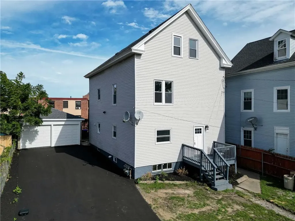 213 Pavilion Avenue Providence RI 02905