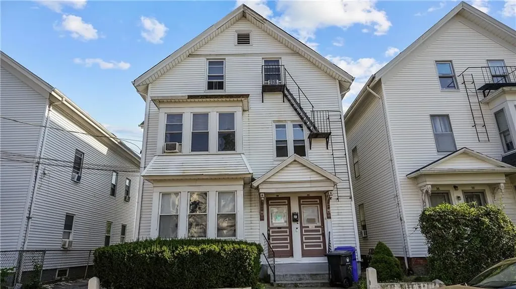 92 Centre Street Pawtucket RI 02860