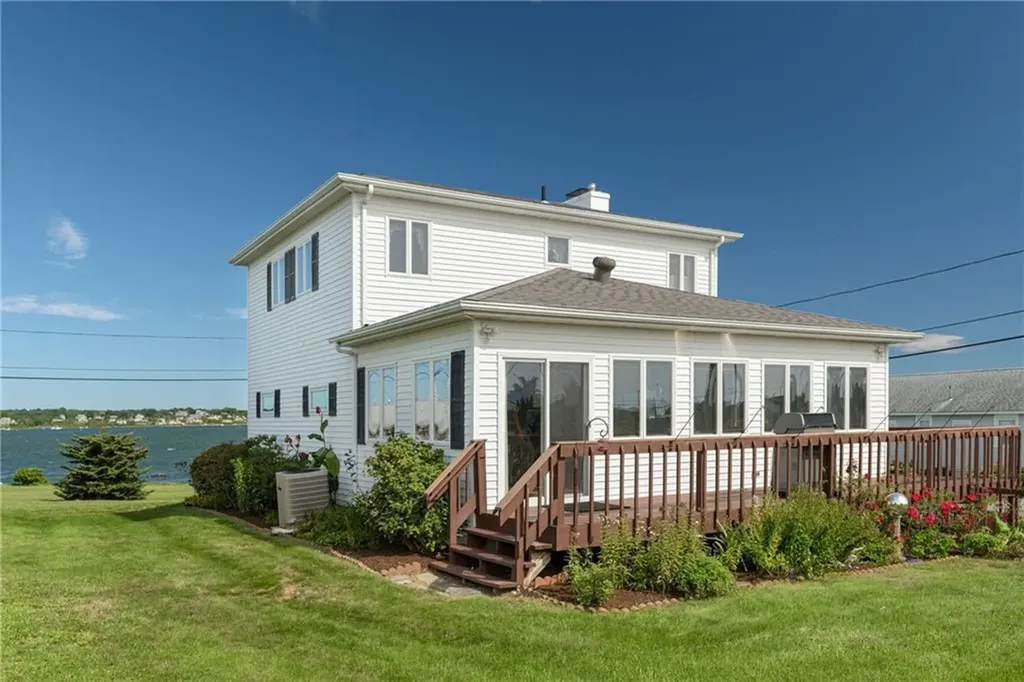 2 Edith Road Narragansett RI 02882