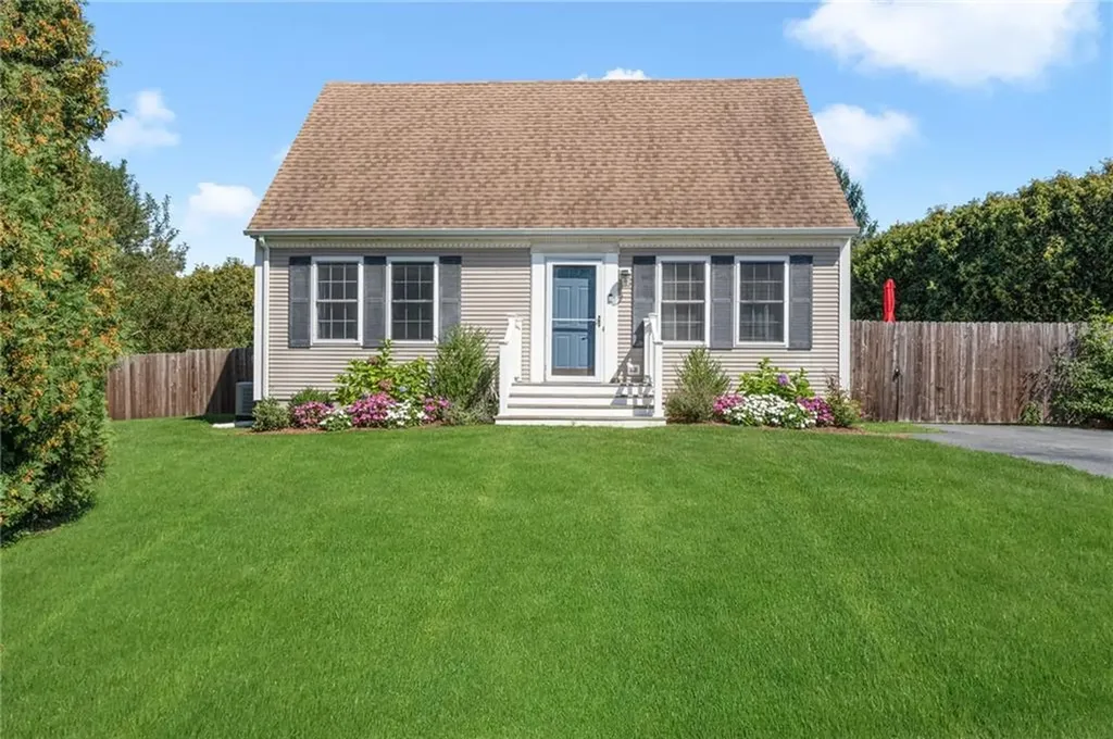 17 Old Farm Way Middletown RI 02842