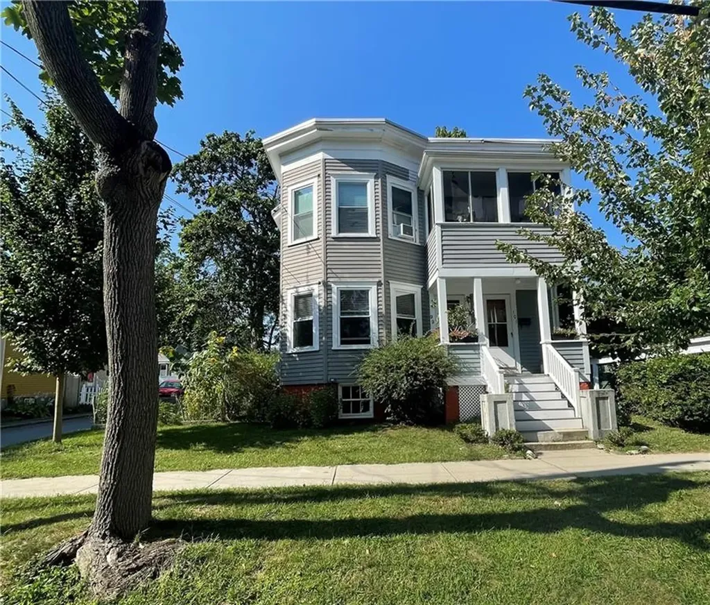 99 Union Street Bristol RI 02809
