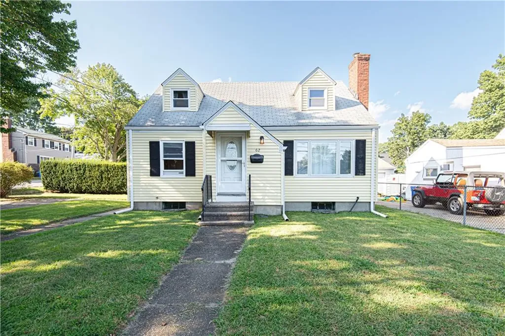 62 Highland Avenue Cumberland RI 02864
