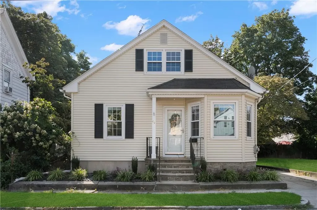 42 Victoria Avenue Cranston RI 02920
