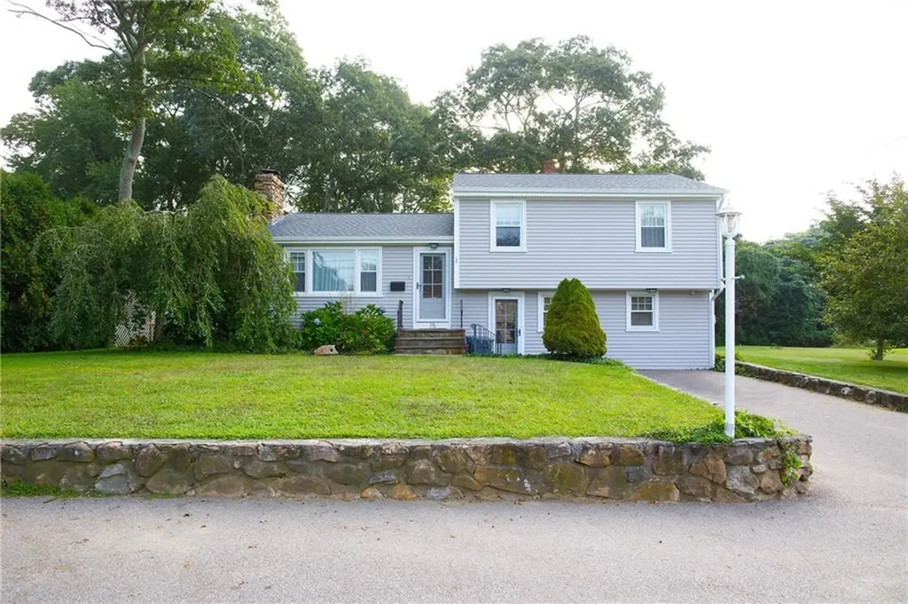 15 Lovat Lane Westerly RI 02891
