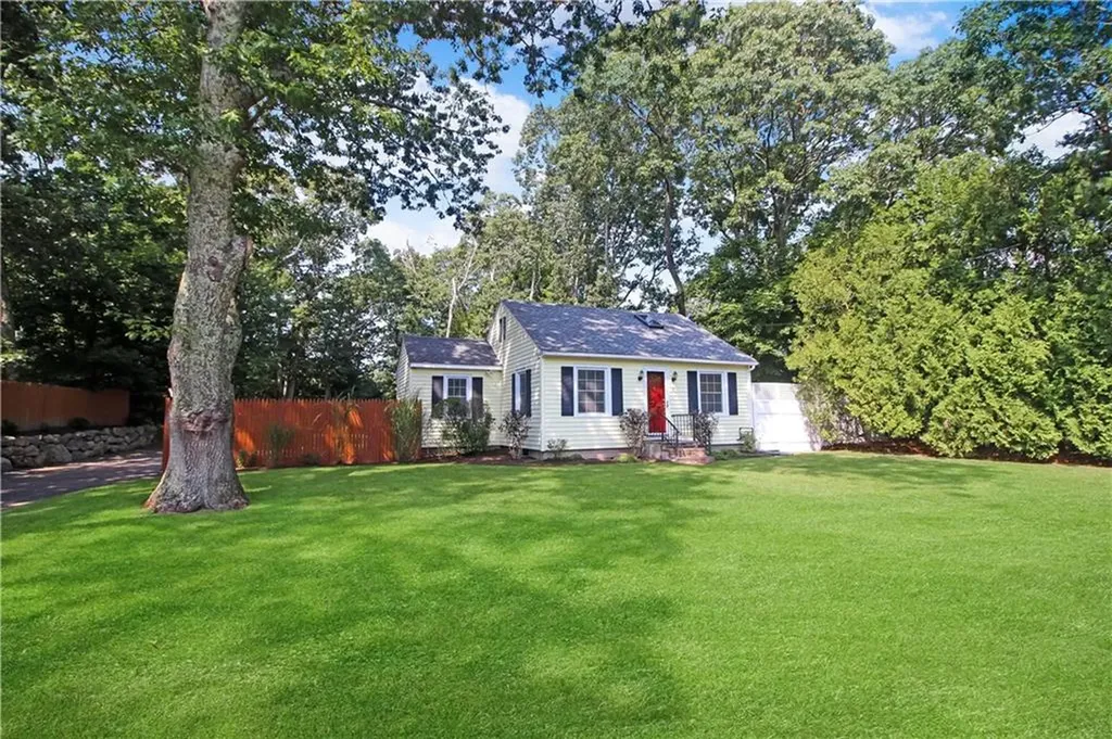 5 Argyle Drive Westerly RI 02891