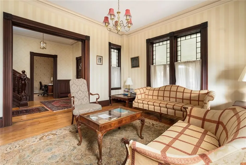 178 Eaton Street Providence RI 02908