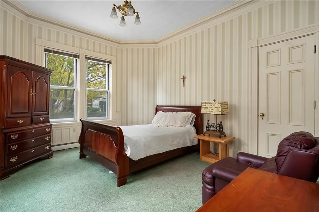 178 Eaton Street Providence RI 02908