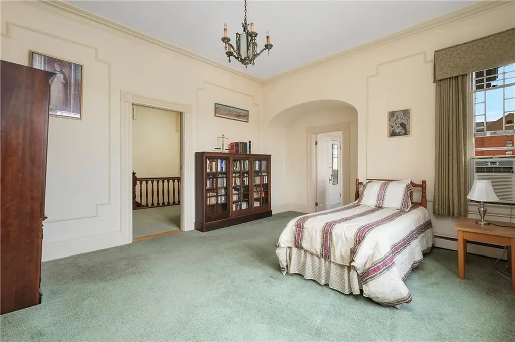 178 Eaton Street Providence RI 02908