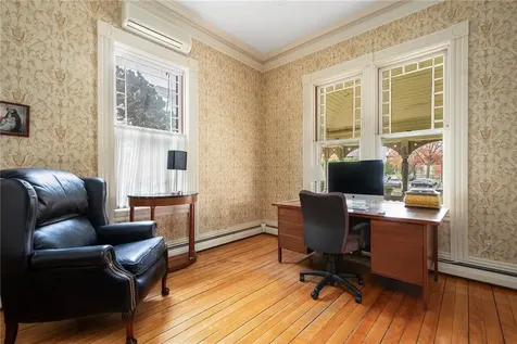 178 Eaton Street Providence RI 02908