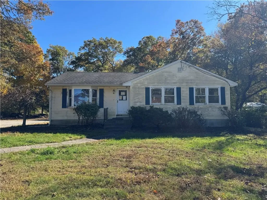 126 Alton Bradford Road Hopkinton RI 02808