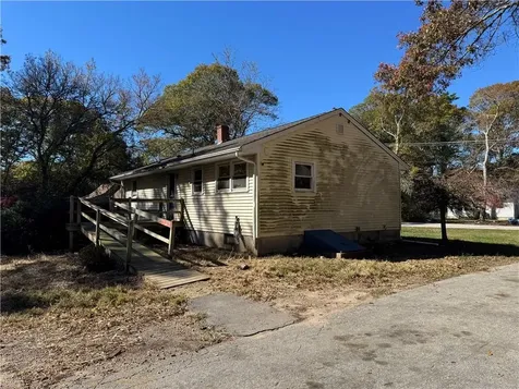 126 Alton Bradford Road Hopkinton RI 02808