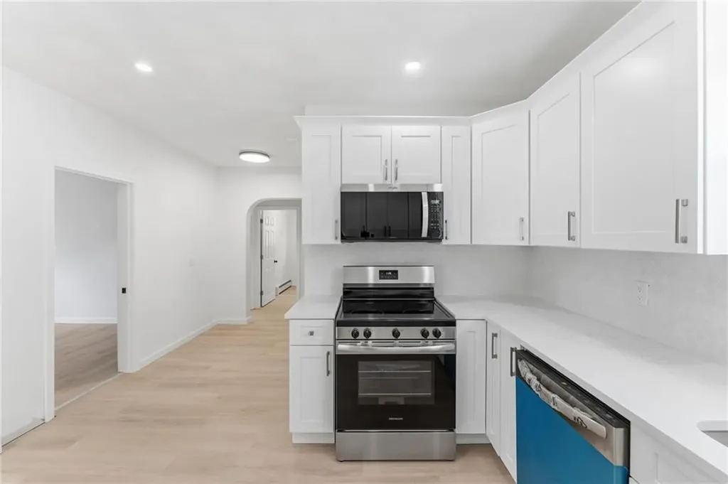 26 Alto Street Cranston RI 02920